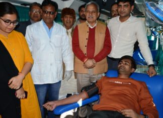 रक्त परिवहन वाहन का उद्घाटन