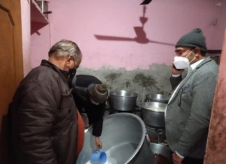 चूरू में मावा व पेड़ा तथा मिर्च व धनिया के लिये चार नमूने