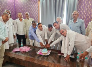 पूर्व सासंद कस्वां का जन्म दिन मनाया