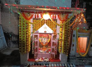 मोचीवाड़ा स्थित पंचमुखी बालाजी मंदिर में देर रात तक गूंजे भजनों के स्वर