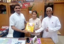 अंबेडकर शिक्षा समित ने दी यूपीएससी तैयारी करने के लिए पुस्तकें