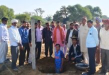 सारी गांव में श्रीराम गौशाला की आधारशिला रखी