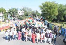 झुंझुनूं जिला मुख्यालय पर निकाला यूनिटी मार्च, लिया संकल्प भी