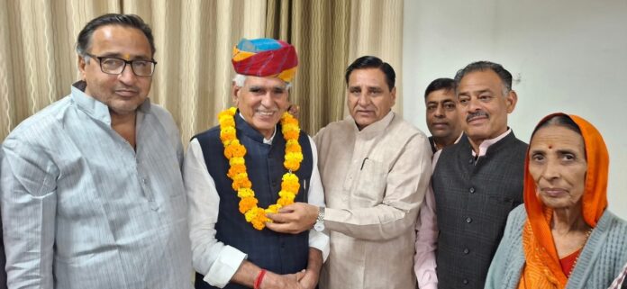 WhatsApp Image 2025-11-13 at 16.30.10 Large