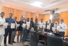 नशा-मुक्त समाज की ओर कदम : ‘हमारा युद्ध नशे के विरुद्ध’ पम्पलेट का विमोचन