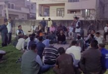 ओम कॉलोनी अंडरब्रिज की डिजाइन पर बवाल, फाटक यथावत रखने की मांग