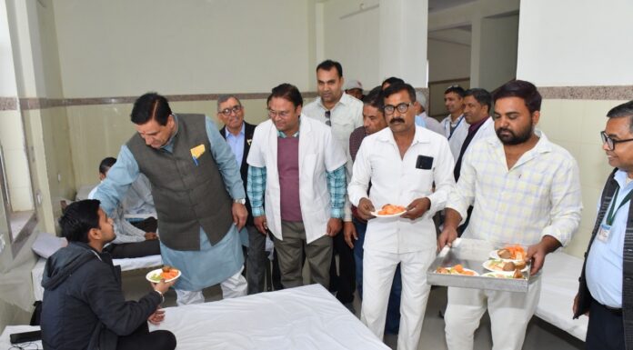 10 दिवसीय अंतरंग क्षारसूत्र शल्य चिकित्सा शिविर का विधायक सहारण ने किया निरीक्षण