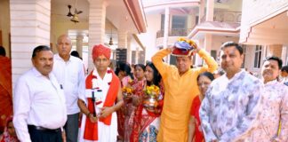 खंडेलिया परिवार द्वारा सात दिवसीय श्रीमद् भागवत कथा का भव्य आगाज कलश यात्रा के साथ हुआ