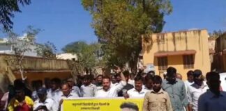 तरूण हत्याकांड को लेकर नवलगढ़ सर्वसमाज के लोगों में भारी आक्रोश, रैली निकालकर दिया ज्ञापन