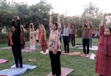 अंतरराष्ट्रीय महिला दिवस पर अग्रसेन नगर पार्क में योग व ध्यान सत्र आयोजित