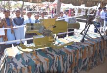 गौरव सेनानी समारोह अंतर्गत सैन्य उपकरण प्रदर्शनी में दिखा आमजन का उत्साह