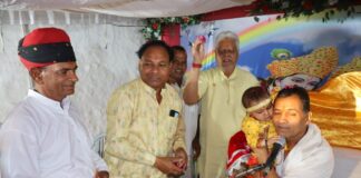 खिरोड़ में श्रीकृष्ण लीलाओं का अद्भुत संगम, भागवत कथा में उमड़ा जनसैलाब