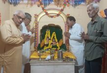 लालपुर धाम में धूमधाम से मनाई गई महान गणितज्ञ आर्यभट्ट की जयंती, शिक्षा सेवा के लिए श्यामसुंदर शर्मा सम्मानित