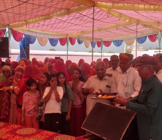 ढाणी बाढ़ान में गौ कथा का महाआरती के साथ समापन