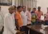 खेमी शक्ति मंदिर क्षेत्र में गंदे पानी से जनजीवन बेहाल, लोगों ने किया प्रदर्शन