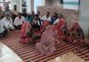 खिरोड़ में ‘घर वापसी’ का दावा: बालाजी मंदिर में पूजा-अर्चना कर कई परिवारों ने दोबारा अपनाई हिंदू परंपराएं