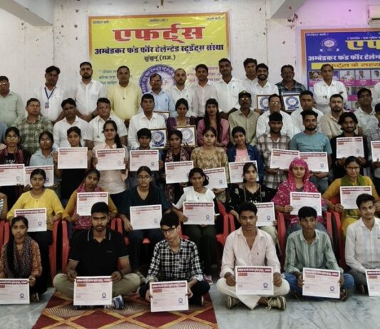 एफर्ट्स ने 43 प्रतिभाओं को दिए 10.35 लाख के छात्रवृत्ति चेक, आर्थिक अभाव अब नहीं बनेगा सपनों की राह में बाधा