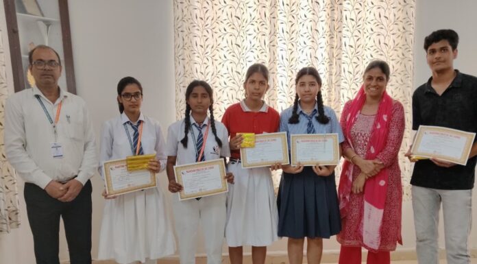 विश्व जनसंख्या दिवस पर निबंध प्रतियोगिता: विद्यार्थियों ने जनसंख्या संतुलन का दिया प्रभावशाली संदेश