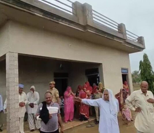 शराब के पैसों के विवाद में पत्नी की हत्या, शव बक्से में छिपाया