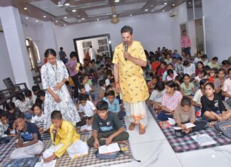 रतननगर के 18 बच्चों ने गीता क्लासेज में लिया प्रवेश