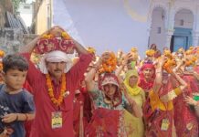 नालपुर में गूंजे भगवान के जयकारे, सैकड़ों महिलाओं ने निकाली भव्य कलश यात्रा