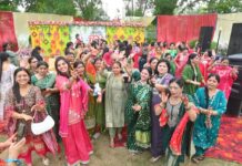 महावीर इंटरनेशनल वीरा व तीज क्वीन्स ने मनाया तीया दा मेला, महिलाओं ने लिया उत्सव का आनंद
