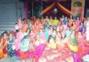 तीज महोत्सव में बिखरे संस्कृति के रंग, मधु रवि शर्मा बनीं ‘मिसेज श्रीश्याम सखी’