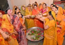 ओझा की बगीची में महिलाओं ने किया रुद्राभिषेक