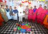 हनुमानगढ़ के गांधीनगर क्षेत्र में आंगन मिलन सेवा कार्यक्रम के दौरान आंगनबाड़ी कार्यकर्ताओं और सहायिकाओं का सम्मान