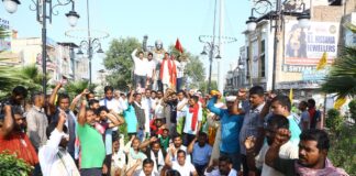 शहीदों ने आजादी के साथ लोकतांत्रिक अधिकारों के लिए दी कुर्बानी – आत्मा सिंह हनुमानगढ़ में भगत सिंह जयंती पर भगत सिंह चौक स्थित प्रतिमा पर पुष्पांजलि अर्पित करते सीपीआईएम कार्यकर्ता