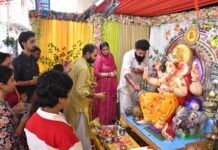 हनुमानगढ़ में 36वां गणेश महोत्सव शुरू, स्वर्णकार समाज- मराठा मंडल ने की प्रतिमा स्थापना हनुमानगढ़ टाउन में 36वें गणेश महोत्सव के दौरान भगवान गणेश की प्रतिमा स्थापना