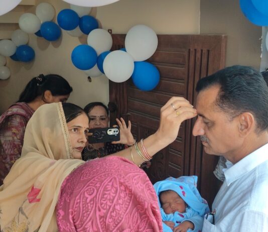अहमदाबाद विमान हादसे में मृत मानव भादू के नाम पर नवजात बेटे का नामकरण