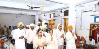 गुरुद्वारा सिंघ सभा के नए भवन के प्रथम तल का लेंटर लगा हनुमानगढ़ जंक्शन स्थित गुरुद्वारा सिंघ सभा के निर्माणाधीन नए भवन के प्रथम तल का लेंटर डालने के अवसर पर मौजूद सिख संगत