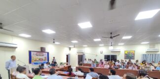 झुंझुनूं में मानसिक स्वास्थ्य जागरूकता अभियान के तहत चिकित्सकों का ओरियंटेशन