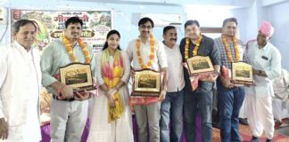 प्रतिभाओं को उचित मंच और प्रोत्साहन मिलने से बढ़ता है आत्मविश्वास — आंचल गुप्ता खेतड़ी में गीता देवी की स्मृति में आयोजित प्रतिभा सम्मान समारोह में सम्मानित प्रतिभाएं और अतिथि