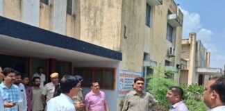 नगरीय निकाय चुनाव को लेकर प्रशासन-पुलिस अलर्ट: कलेक्टर अरूण गर्ग और एसपी कावेन्द्र सिंह सागर ने सूरजगढ़, पिलानी व मंड्रेला में मतदान केंद्रों का लिया जायजा