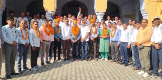 रेसला खेतड़ी ब्लॉक अध्यक्ष बने प्रह्लाद छावड़ी, जितेंद्र चोपड़ा मंत्री निर्वाचित रेसला खेतड़ी ब्लॉक कार्यकारिणी के नवनिर्वाचित अध्यक्ष प्रह्लाद छावड़ी और पदाधिकारी