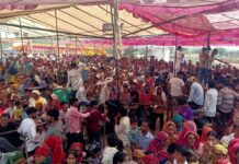 गाडराटा में आस्था का सैलाब , पांच दिन में तीन लाख श्रद्धालुओं ने लगाई धोक झुंझुनूं के खेतड़ी क्षेत्र के गाडराटा में संत सवाई सुंदरदास महाराज के मेले में दर्शन के लिए पहुंचे श्रद्धालु।