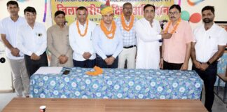 चूरू में रेसा वीपी का दो दिवसीय अधिवेशन शुरू, रमेश पुनियां जिलाध्यक्ष निर्विरोध चूरू के बागला स्कूल में रेसा वीपी जिला स्तरीय शैक्षिक अधिवेशन में मौजूद उपप्राचार्य