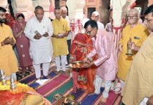 चूरू में महर्षि दधीचि जन्मोत्सव, शोभायात्रा और मेधावी विद्यार्थियों का सम्मान चूरू में महर्षि दधीचि जन्मोत्सव पर निकाली गई भव्य शोभायात्रा