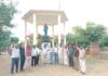 डॉ. अंबेडकर की प्रतिमा तोड़े जाने पर खेतड़ी में आक्रोश , आरोपियों की गिरफ्तारी की मांग खेतड़ी के चुना चौक स्थित अंबेडकर पार्क में डॉ. भीमराव अंबेडकर की प्रतिमा तोड़े जाने की घटना के विरोध में एकत्रित प्रबुद्धजन
