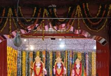 सीतसर बालाजी धाम में शनिवार से सजेगा भक्ति और आस्था का दरबार झुंझुनूं के सीतसर बालाजी धाम में 24 से 26 अक्टूबर तक आयोजित होने वाले शरद पूर्णिमा महोत्सव एवं भव्य मेले के लिए फूलों और विद्युत सज्जा से सजा मंदिर परिसर