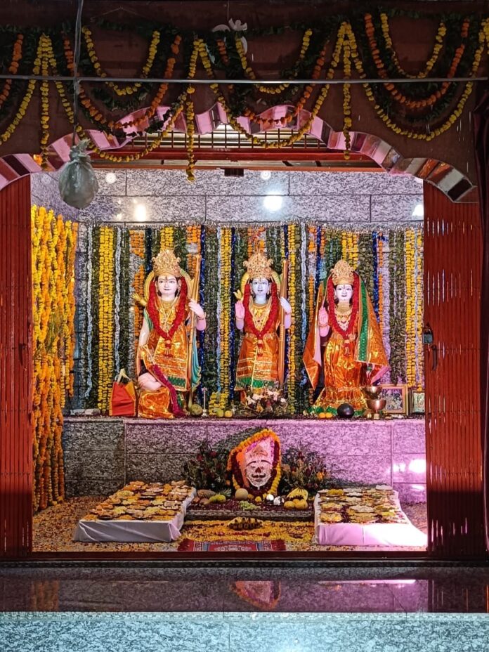 5 Large झुंझुनूं के सीतसर बालाजी धाम में 24 से 26 अक्टूबर तक आयोजित होने वाले शरद पूर्णिमा महोत्सव एवं भव्य मेले के लिए फूलों और विद्युत सज्जा से सजा मंदिर परिसर
