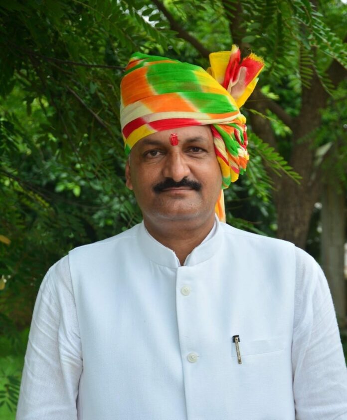 झुंझुनूं में जिला उपभोक्ता आयोग अध्यक्ष मनोज कुमार मील द्वारा 101 दिवसीय उपभोक्ता की आवाज न्यायोत्सव-2 जागरूकता अभियान के शुभारंभ से संबंधित कार्यक्रम