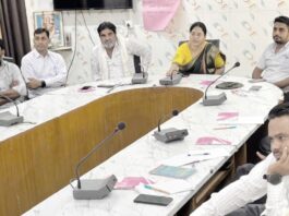 डाइट चूरू में तीन दिवसीय परियोजना आधारित अधिगम पीबीएल शिक्षक प्रशिक्षण के समापन समारोह में शामिल प्रशिक्षक और शिक्षक